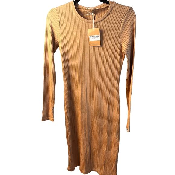 NWT Reformation Women's Buff Tan Long Sleeves Knit Wednesday Midi Dress Small - Picture 1 of 7